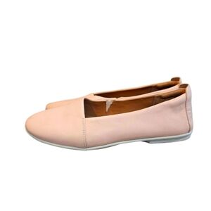 Clarks Women's‎ Blush Slip-On  Leather Flats. Size 9.5.